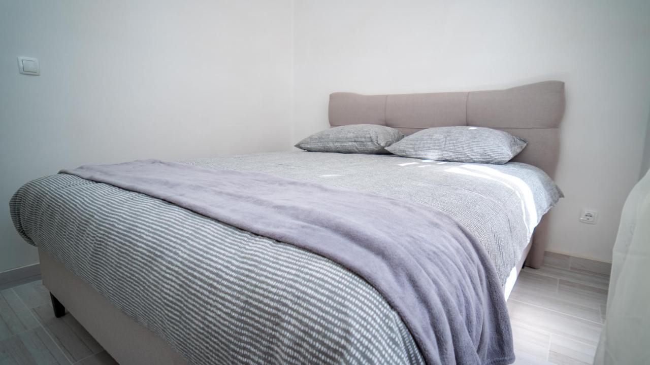 Max Suite Trogir Exteriör bild