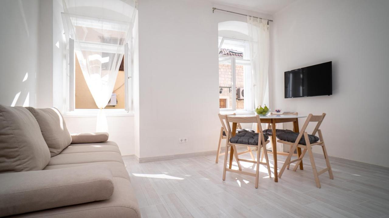 Max Suite Trogir Exteriör bild