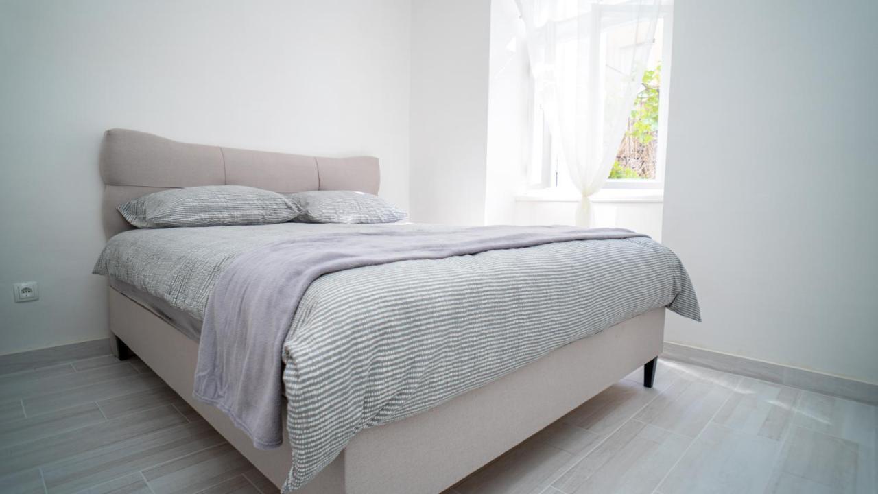 Max Suite Trogir Exteriör bild